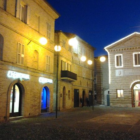 Apartment Largo Del Teatro Porto San Giorgio Kültér fotó
